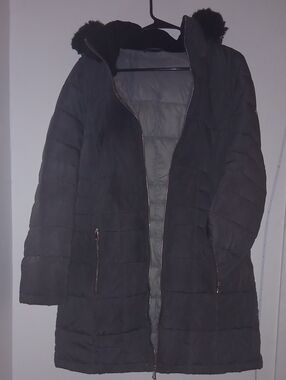 Marc New York Andrew Marc Grey Long Quilted Puffer Coat  Faux Fur Trim Size L
